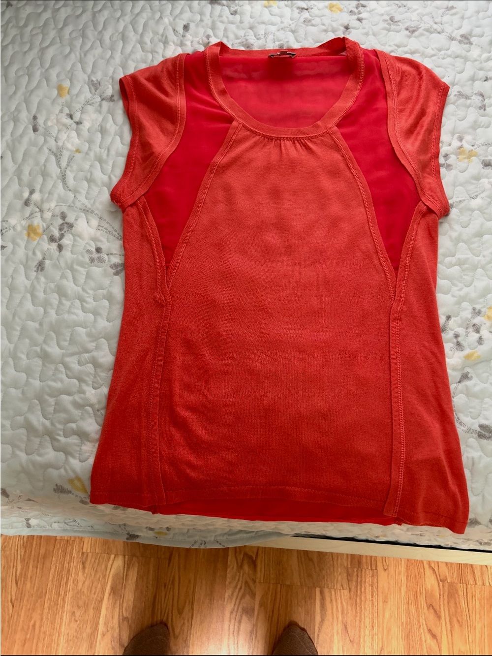 Women's Red Short-Sleeve Top